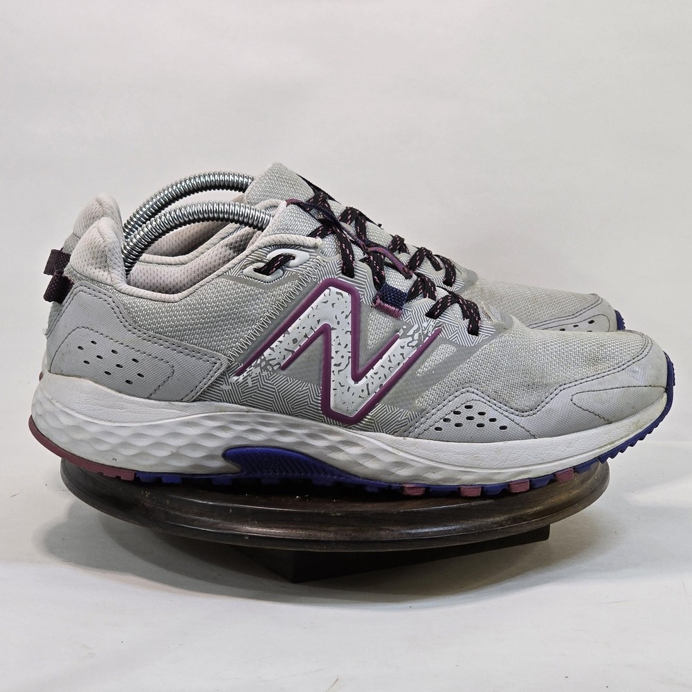 New Balance 410v8 Trail Shoes Womens Size 11 WT410LR8 Running Athletic Sneakers